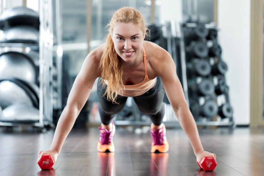 working out with two guys . romina boudoir